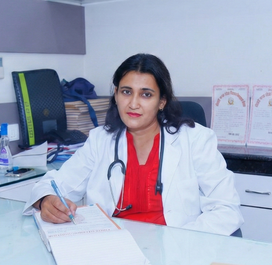 Dr Ayushi